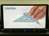 大きく表示された画面で映像を楽しめます。タッチ操作に対応した画面は内容を確認しやすく、停車中の休憩時間にも同乗者と一緒に過ごすひとときを彩ります。