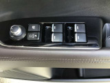 パワーウインド・電動格納付きドアミラースイッチは、運転席ドアに集中☆