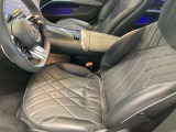 メルセデスのシートは、少し硬めに出来ておりますので、長時間の運転でも疲れにくく、安全にドライビングをお楽しみ頂けます