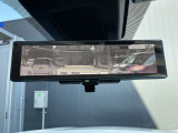 荷物をたくさん載せても後ろの確認が出来る便利なインテリジェントルームミラー!