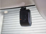 ◆ドライブレコーダー◆映像・音声などを記録する自動車用の装置です。 もしもの事故の際の記録はもちろん、旅行の際の思い出としてドライブの映像を楽しむことができます。