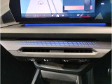 純正HDDナビはワイド画面で視認性も良く、2画面切り替えetc機能も充実しております。