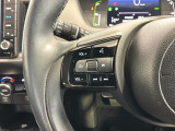 ステアリングにオーディオ操作スイッチが付いています。オーディオ画面に直接タッチしなくても操作が出来ますので、運転に集中できます。