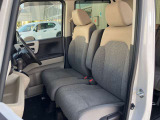 運転席は特等席、シートの状態も良好です!高さの調整も可能ですので、自分に合った目線の高さに合わせられますよ!!