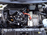 e-POWERのエンジンルームです。エンジンは発電専用。