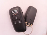 納車前に12ヶ月点検・エンジンオイル交換・ バッテリー交換・ワイパーゴム交換・キーレス、キーフリーの電池交換を実施しております。ダイハツの整備士がきっちりと点検したお車をお届けいたします!
