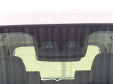 安全装備(現行)スマートアシスト付です。毎日の運転で感じる不安や緊張を減らしヒヤッとするシーンの回避をサポートします。みんなに安全・安心を。