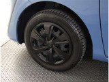 かっこいいホイールですね。 車のイメージを大きく左右するホイール部分はコダワリを持ちたいですね。
