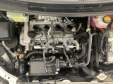 エンジンルームもしっかり洗浄していますので、覗いてみてください。