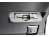 高速道路の料金所をスムーズ通過!ETC車載器もスッキリ取り付けられています!