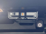 グローブボックス内にETC車載器を搭載しております。