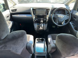兵庫県尼崎市にミニバンを中心に『お値打ち価格』で展示している良質中古車専門店です。事故歴修復歴なしの車両限定で取り扱い!。関西地域で最もお得な価格かつ最良質車をご提供できるよう努めております。