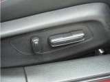 ◆パワーシート◆シートポジションの調節が電動でできます。体格にあった細かな位置調整ができます!