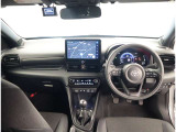 オシャレなインテリアで運転する気分も盛り上がりますよね^^