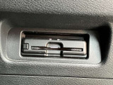 ETCを装備。これで高速道路の料金所もノーストレス。ノンストップで通過します。