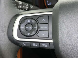 ステアリングスイッチ装備!運転しながら手元でオーディオの操作などができます。