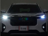 LEDヘッドライト(オートハイビーム機能付)が搭載されており、遠くまで明るく均一に照らし、高速道路等での安心感が向上しております。