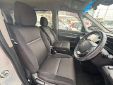1列目シートです。足元までゆったりとご乗車いただけます!