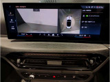 【バックモニター】&rdquo;R&rdquo;レンジにシフトチェンジして頂くとバックカメラとセンサーが起動し駐停車時の運転をサポートします。