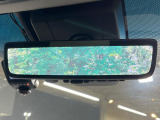 【デジタルインナーミラー】後席の大きな荷物や同乗者で後方が確認しづらい時でも安心!カメラが撮影した車両後方の映像をルームミラー内に表示。クリアな視界で状況の確認が可能です!