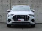 一目でAudiだと分かる特色を持つフロントマスク。
