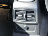 車両の詳細、ご質問につきましては、営業スタッフまでお気軽にご連絡下さいませ。遠方のお客様には実車の詳細動画送信も承ります。お問合せをお待ち致しております。