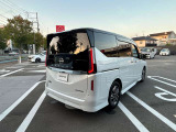 プライバシーガラスなので、中の荷物やプライバシーも保たれます。