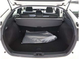 広々としたラゲージスペースを備えています。大きなものや長さのある荷物もしっかりと積み込めます。