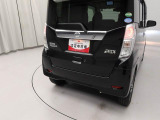 納車前に12ヶ月点検・エンジンオイル交換・ バッテリー交換・ワイパーゴム交換・キーレス、キーフリーの電池交換を実施しております。ダイハツの整備士がきっちりと点検したお車をお届けいたします!