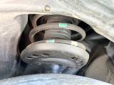 お車を安心してお乗りいただく為には、足回りの定期点検が欠かせません。サービスサポート(有償保証)では無料点検もご提供しており、安心のカーライフをお過ごしいただけるサポート体制が整っています。
