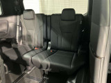 3列目はご覧の広さです。