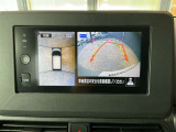 アラウンドビューモニター装備で、バックや縦列駐車の際に上から見た映像があなたをサポート!