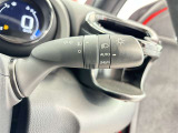 【オートライト】車外の明るさに応じて自動的にライトの点灯・消灯をしてくれます