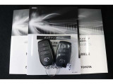 取扱説明書、メンテナンスノート、スペアキー揃っています。その他、お車についてご不明な点や気になることがございましたら、お気軽に展示店舗までお問い合わせください。
