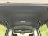 品質へのこだわり!フロアマットやシートなど車内をキレイに清掃し、ニオイや汚れなどを徹底的にクリーニングしてもらっております。室内はピカピカです☆
