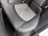 後部座席 足元も広々としておりますが実際にお乗りになっていただければと思います。