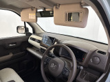 軽自動車とは思えない車内空間の広さです!是非一度ご体感ください☆