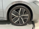 【保険】各種保険もご用意しております。Volkswagen専用保険にご加入いただくことで、ドアミラーやフロントガラスの修理費用も一定額まで補償されます。