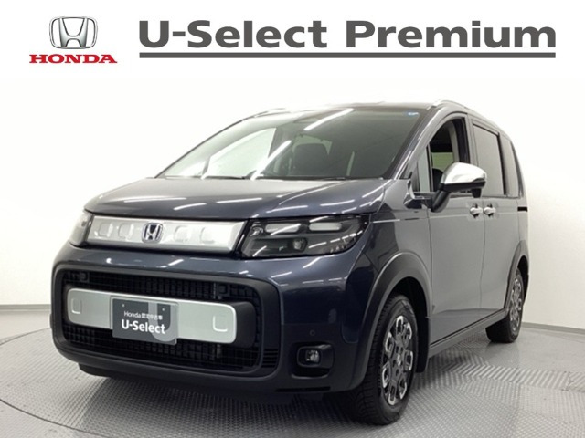 フリード 1.5 e:HEV クロスター 4WD 