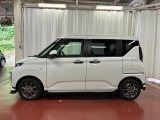 【スマートアシスト搭載車】 衝突回避支援ブレーキ機能(対車両・歩行者)、衝突警報機能(対車両・対歩行者)、誤発信抑制制御機能などの機能で安全な運転をサポートします。