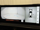 【フロントカメラ】運転席に座った状態で死角になりやすいクルマの前の様子まで確認でき安全ですね♪