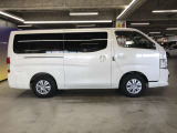 エンジンルーム、室内、クリーニング済みです。厳選したお車を屋内展示場にて展示中☆車両品質には自信がございます!ぜひ一度ご来店ください!!