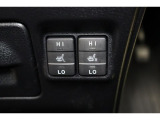 運転席と助手席には寒い日の肩や腰、冷えやすい下肢を温めてくれるシートヒーターが付いております!