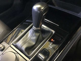 オートマのシフトレバーは操作しやすい位置にあります。