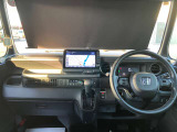 運転のしやすい配置でドライバーの負担を軽減します!