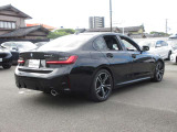 BMW・MINI認定中古車には2年間または1年間の無料保証を付帯。ご購入後も安心して、BMW・MINIならではの走りをお楽しみいただけます。