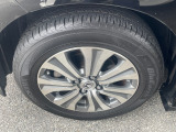 車体にぴったりの純正ホイールです。