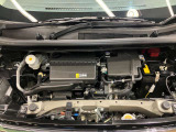 エンジンルームもクリーニング済みできれいですよ。日産の整備士がしっかりと丁寧に点検していますので安心してお乗りいただけます