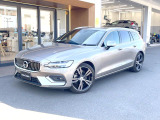 購入後は全国のVOLVO正規ディーラーにてアフターサービスをお受けいただけます。定期点検サービス、延長保証などの有料サービスも手厚くご用意しておりますので、ご不安事はお気軽にご相談下さい。