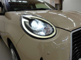 LEDヘッドライトです。デザイン性がよくとても明るいので、夜間の走行や悪天候でも安心です。しかも長寿命!